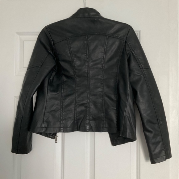 Black jacket - Picture 3 of 7